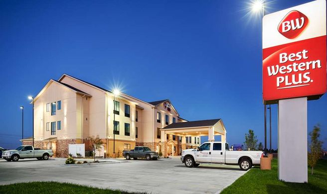 Best Western Plus Stevens County Inn Exterior