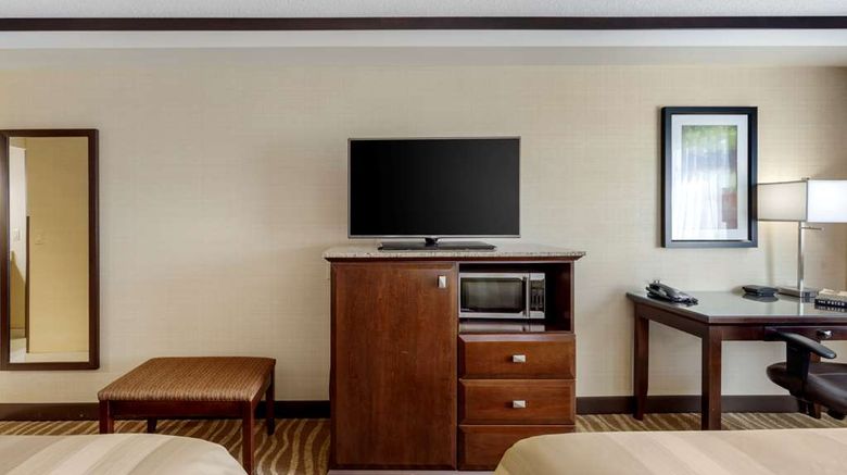<b>Best Western Plus Edmonton Airport Room</b>. Images powered by <a href="https://iceportal.shijigroup.com/" title="IcePortal" target="_blank">IcePortal</a>.