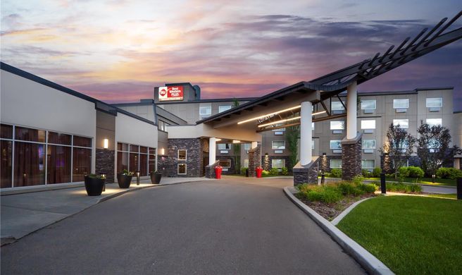Best Western Plus Edmonton Airport Exterior