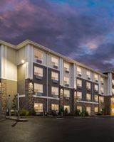 Best Western Plus Lacombe Inn & Suites
