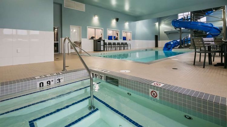 Best Western Plus Lacombe Inn & Suites Pool