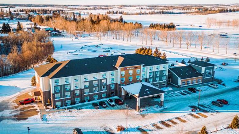 <b>Best Western Plus Lacombe Inn & Suites Exterior</b>. Images powered by <a href="https://iceportal.shijigroup.com/" title="IcePortal" target="_blank">IcePortal</a>.