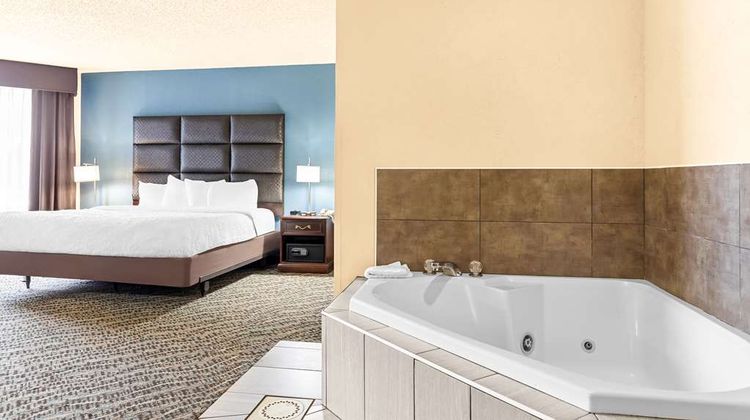 Best Western Holiday Manor Suite