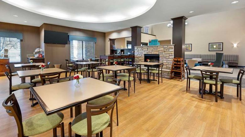 <b>Best Western Plus French Lick Restaurant</b>. Images powered by <a href="https://iceportal.shijigroup.com/" title="IcePortal" target="_blank">IcePortal</a>.