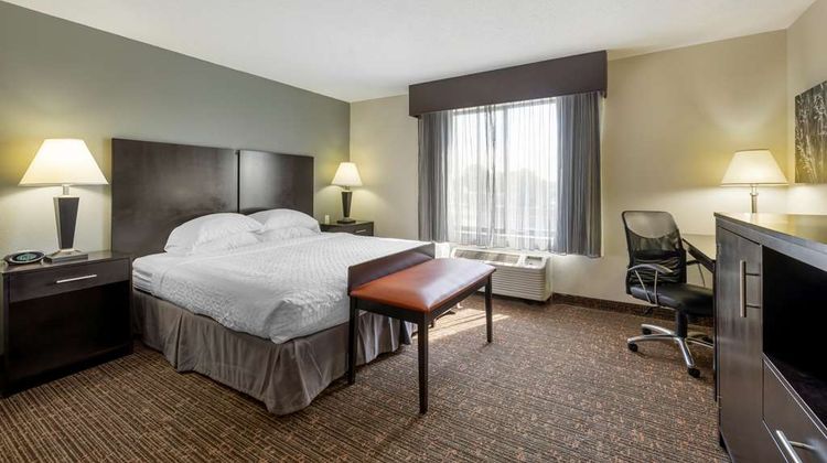 Best Western Plus Omaha Airport Inn Room