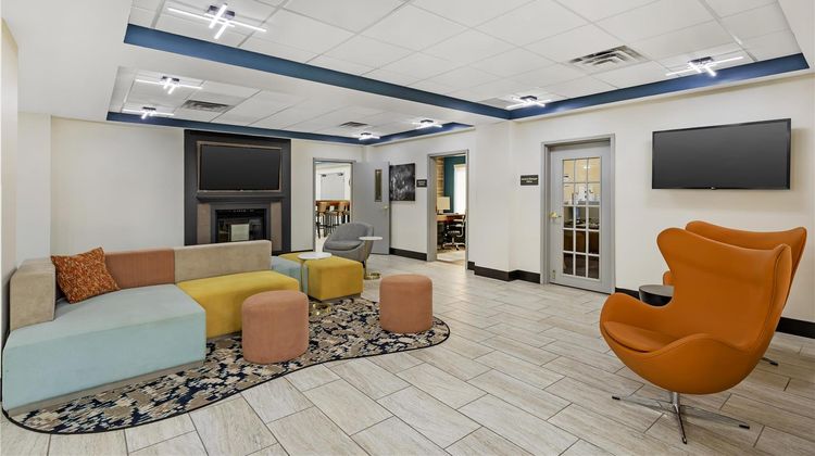 Best Western Plus Omaha Airport Inn Lobby