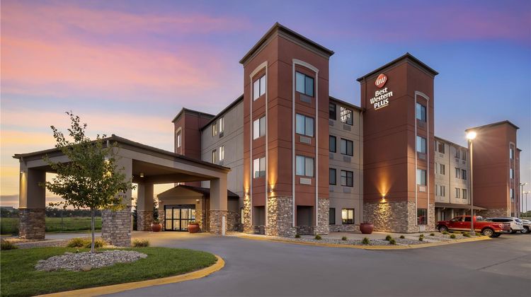 Best Western Plus Omaha Airport Inn Exterior