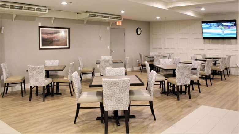 <b>Best Western Peace Arch Inn Restaurant</b>. Images powered by <a href="https://iceportal.shijigroup.com/" title="IcePortal" target="_blank">IcePortal</a>.