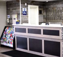 Best Western Peace Arch Inn Lobby