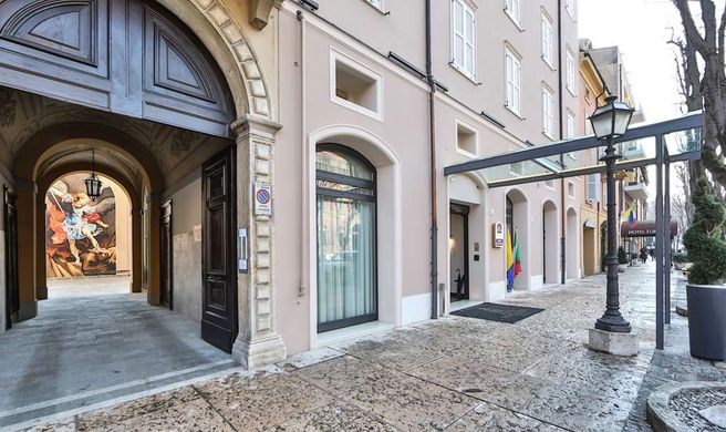 Best Western Premier Milano Palace Hotel Exterior