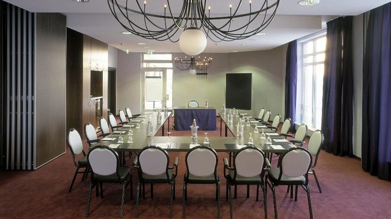 <b>Van der Valk Hotel Berlin Brandenburg Meeting</b>. Images powered by <a href="https://iceportal.shijigroup.com/" title="IcePortal" target="_blank">IcePortal</a>.
