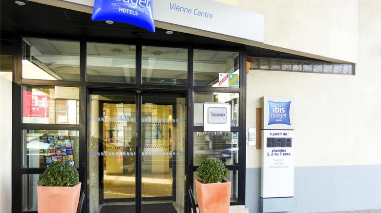 <b>Ibis Budget Vienne Sud Exterior</b>. Images powered by <a href="https://iceportal.shijigroup.com/" title="IcePortal" target="_blank">IcePortal</a>.