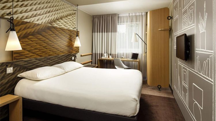 Ibis London Barking Room