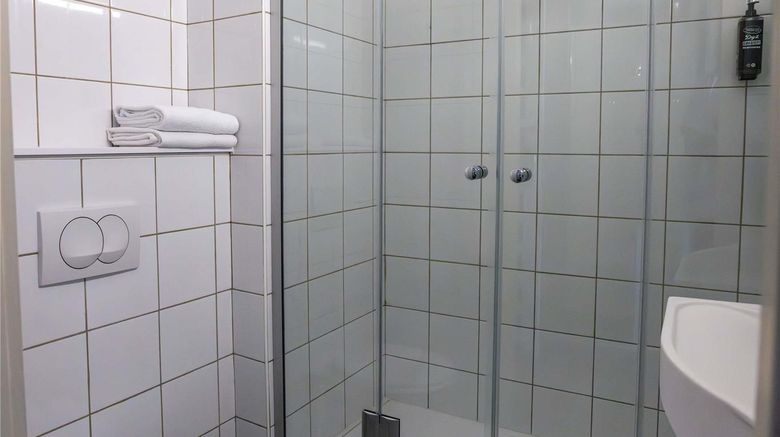 <b>Ibis Budget Strasbourg Sud Room</b>. Images powered by <a href="https://iceportal.shijigroup.com/" title="IcePortal" target="_blank">IcePortal</a>.