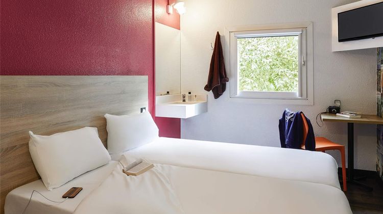 Hotelf1 Toulouse Room