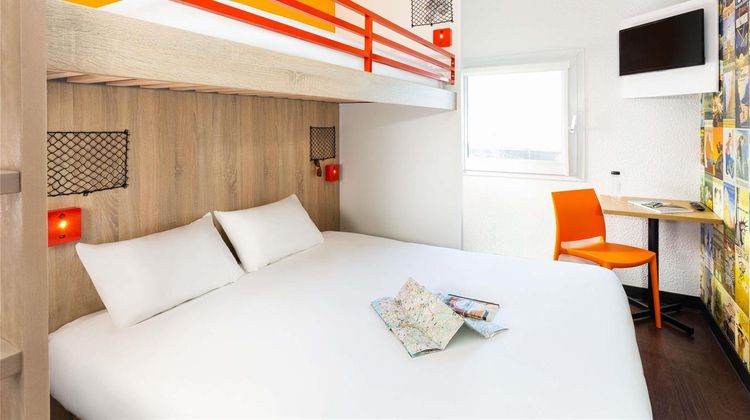 HotelF1 Bordeaux Nord Lormont Exterior