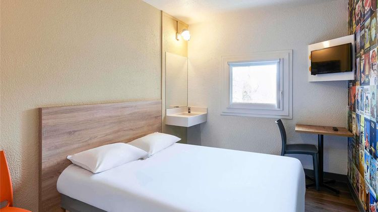 HotelF1 Lille Mons en Baroeul Room