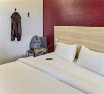 HotelF1 Saint Witz A1 Roissy CDG Room