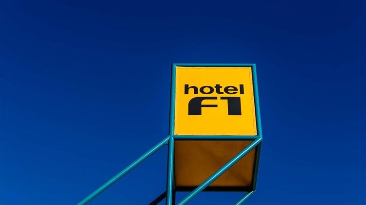 HotelF1 Annecy Exterior