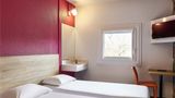 Hotelf1 Chartres Room