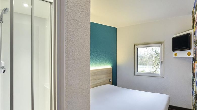 <b>HotelF1 Grenoble Universite Room</b>. Images powered by <a href="https://iceportal.shijigroup.com/" title="IcePortal" target="_blank">IcePortal</a>.