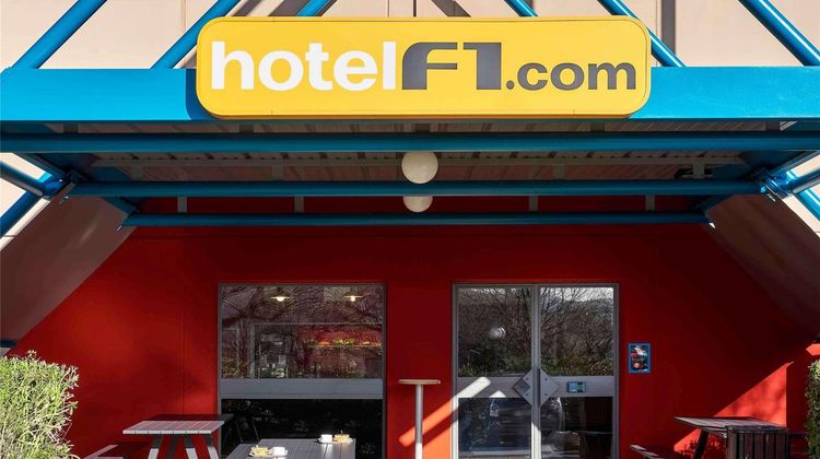 HotelF1 Saint Malo Exterior