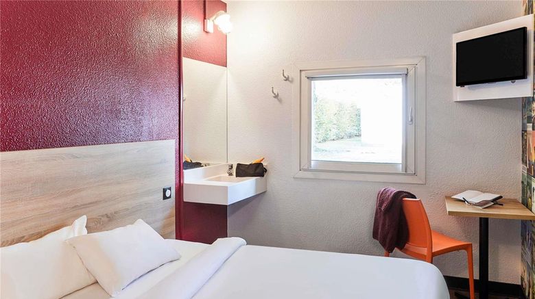 <b>HotelF1 Rouen Sud Parc Expos Room</b>. Images powered by <a href="https://iceportal.shijigroup.com/" title="IcePortal" target="_blank">IcePortal</a>.
