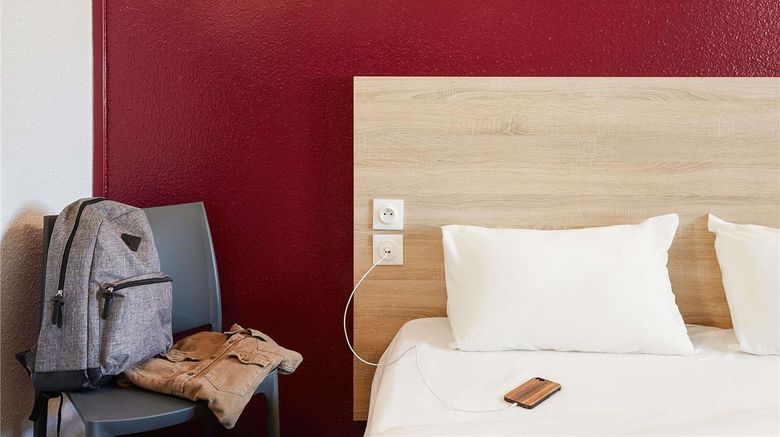 <b>HotelF1 Cholet Room</b>. Images powered by <a href="https://iceportal.shijigroup.com/" title="IcePortal" target="_blank">IcePortal</a>.