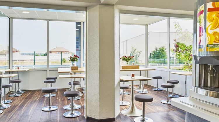 Ibis Budget Santeny Restaurant