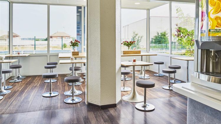 Ibis Budget Santeny Restaurant