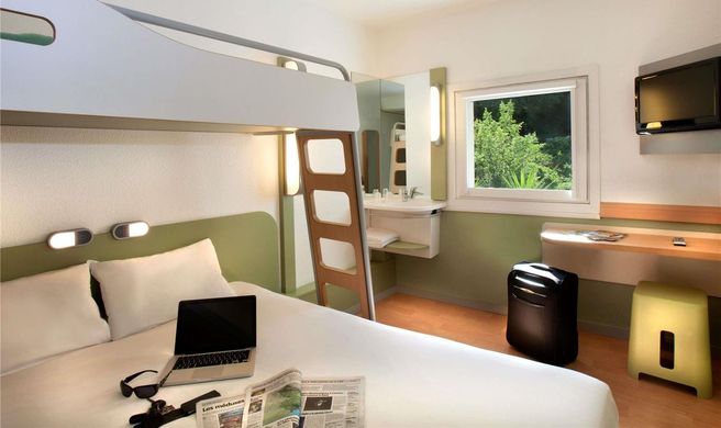 Ibis Budget Antibes Sophia Antipolis Exterior