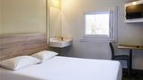 HotelF1 Saint Etienne Room