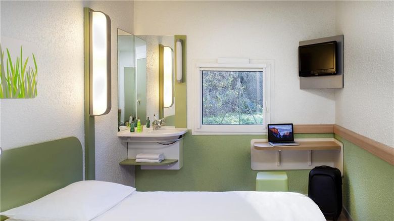 <b>Ibis Budget Vichy Room</b>. Images powered by <a href="https://iceportal.shijigroup.com/" title="IcePortal" target="_blank">IcePortal</a>.
