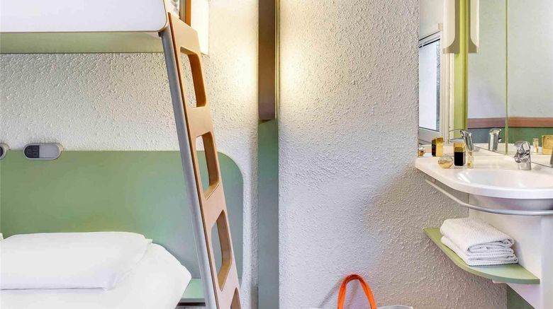<b>Ibis Budget Vichy Room</b>. Images powered by <a href="https://iceportal.shijigroup.com/" title="IcePortal" target="_blank">IcePortal</a>.