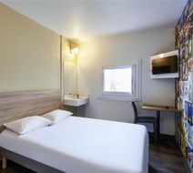 HotelF1 Beziers Est Room