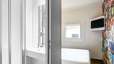 HotelF1 Bretigny sur Orge Room