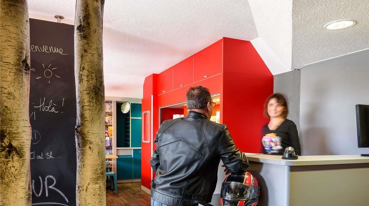 HotelF1 Bretigny sur Orge Exterior