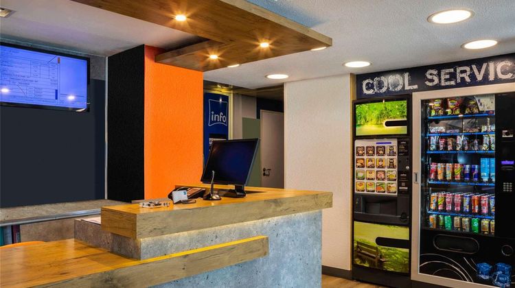 Ibis Budget Marne La Vallee Exterior