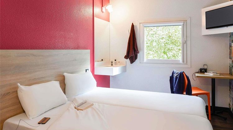 HotelF1 Frejus Roquebrune sur Argens Room