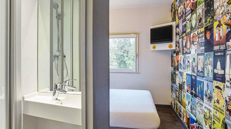 HotelF1 Frejus Roquebrune sur Argens Room