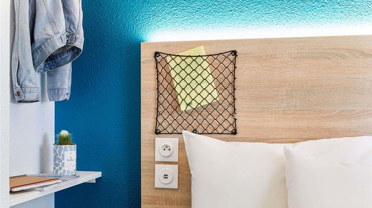 HotelF1 Nice Villeneuve Loubet Room