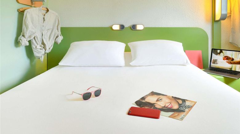 <b>Ibis Budget Clermont Ferrand Sud Aubiere Room</b>. Images powered by <a href="https://iceportal.shijigroup.com/" title="IcePortal" target="_blank">IcePortal</a>.