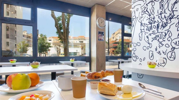 Ibis Budget Marseille Timone Exterior