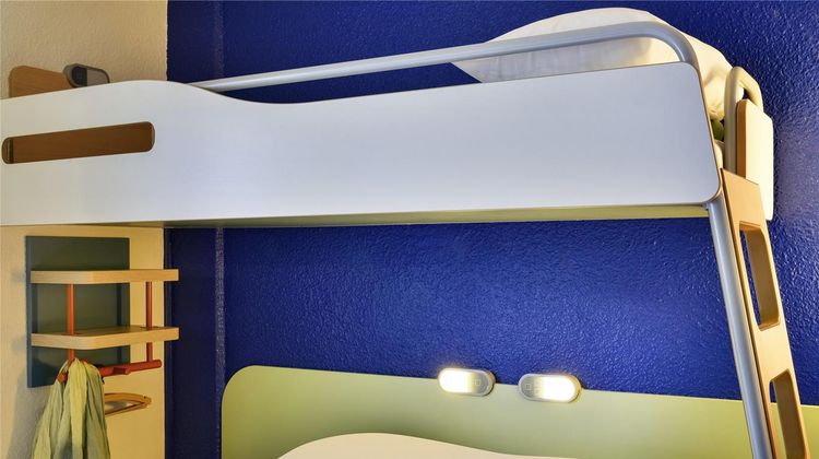 Ibis Budget Versailles Trappes Exterior