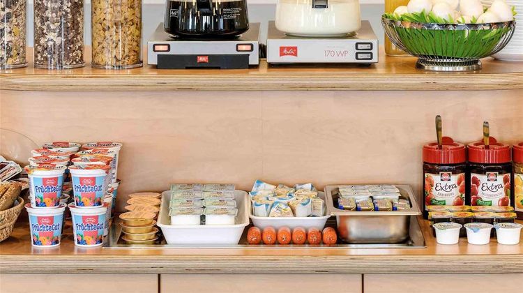 Ibis Budget Versailles Trappes Exterior