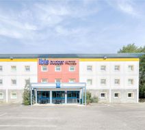 Ibis Budget Versailles Trappes Exterior