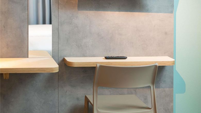 <b>Ibis Budget Lyon Caluire Room</b>. Images powered by <a href="https://iceportal.shijigroup.com/" title="IcePortal" target="_blank">IcePortal</a>.