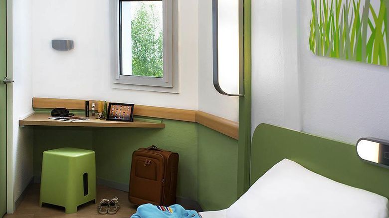 <b>Ibis Budget Chambery sud Challes Eaux Room</b>. Images powered by <a href="https://iceportal.shijigroup.com/" title="IcePortal" target="_blank">IcePortal</a>.
