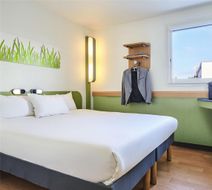 Ibis Budget Versailles Forum Room