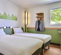Ibis Budget Versailles Forum Room